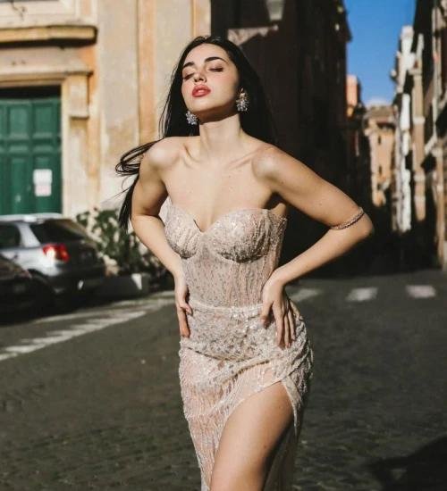 Female Escorts Thane